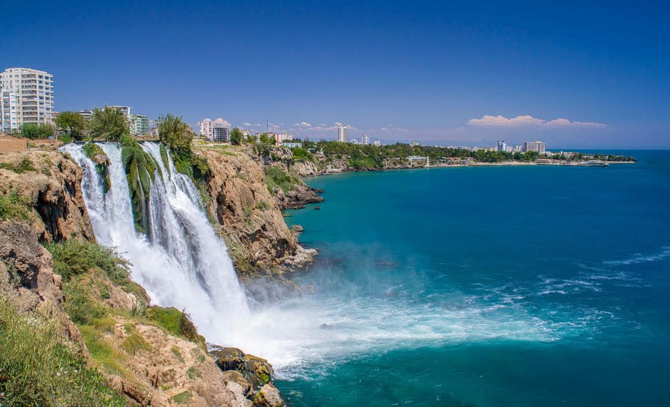 Antalya: 2-hourYachtTour toLowerDudenFalls with audioİnfo - Lower Duden Falls: watching the 50 m drop from the water