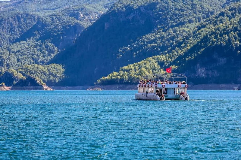 Antalya: Green Canyon Boat Trip w/Lunch near Green Lake - Your guide and crew: what can really make or break the day