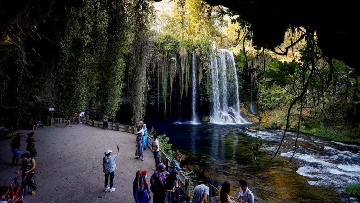 Antalya: Guided City Tour with Waterfalls Tickets and Lunch - Urgentium: the big store stop that can shape your experience