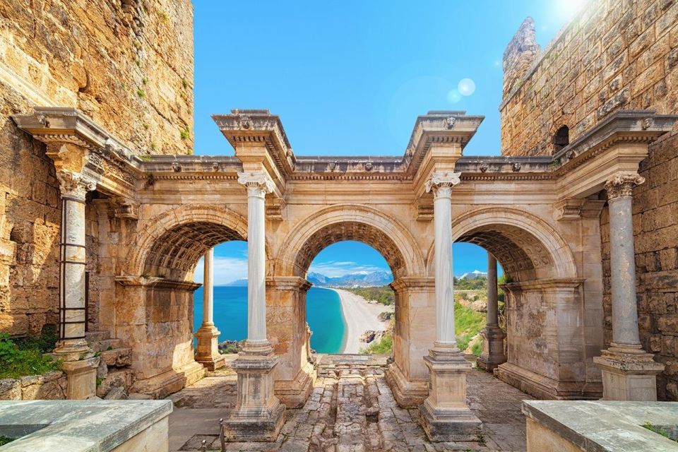 Antalya: Guided Old Town Tour with Boat Trip and Lunch - Cable Car Views at Tünektepe and the 2,365-Metre Wow Factor