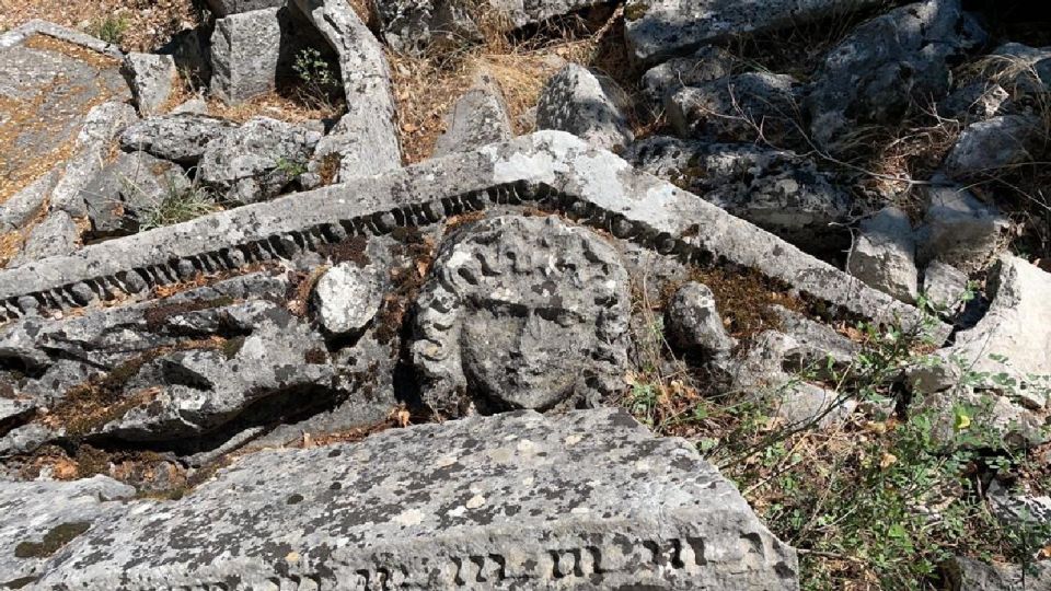 Antalya: Hiking in Termessos Ancient City - Hiking reality check: pathways, uneven rock, and smart gear