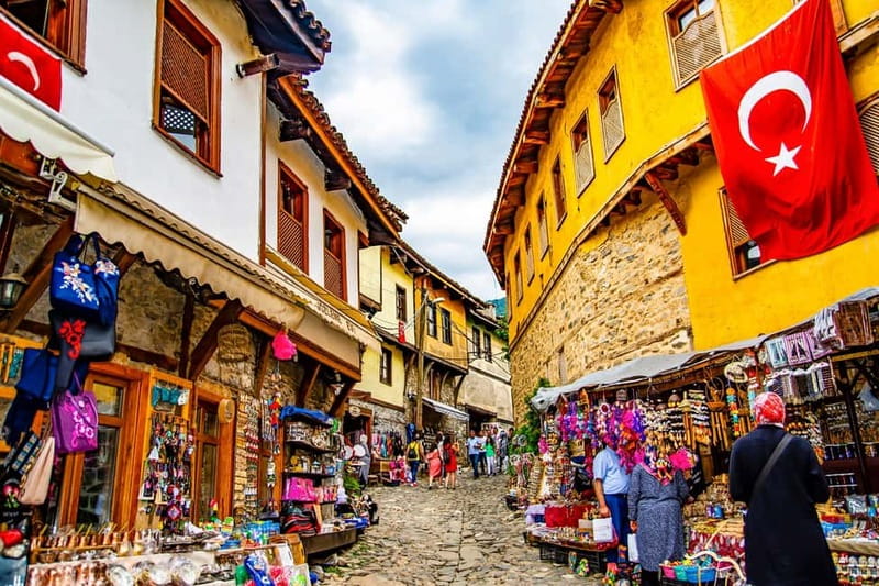 Antalya: Kaleici Old Town Small Group Guided Walking Tour - Hadrian’s Gate: the dramatic Roman entrance moment