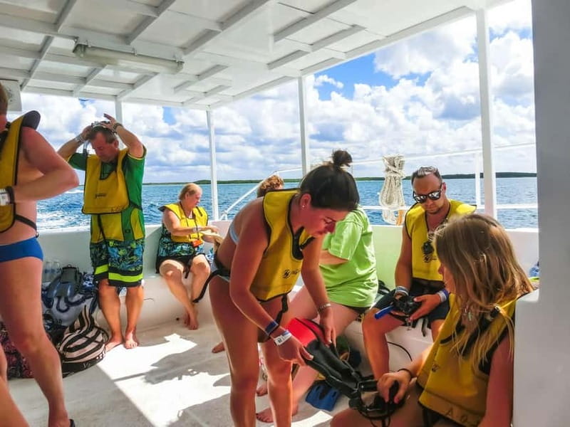 Antalya/Kemer: 2 Dives Scuba Diving Trip with Lunch - Kiris lunch break: snorkeling time and simple boat food