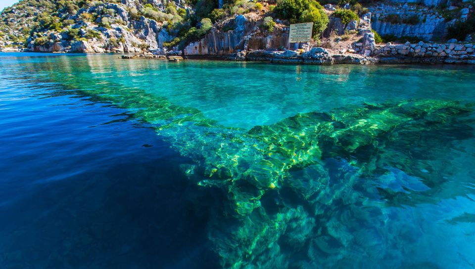 Antalya/Kemer: Kekova Sunken City, Demre & Lycia Day Tour - Lycian rock tombs and the Greco-Roman amphitheater stop