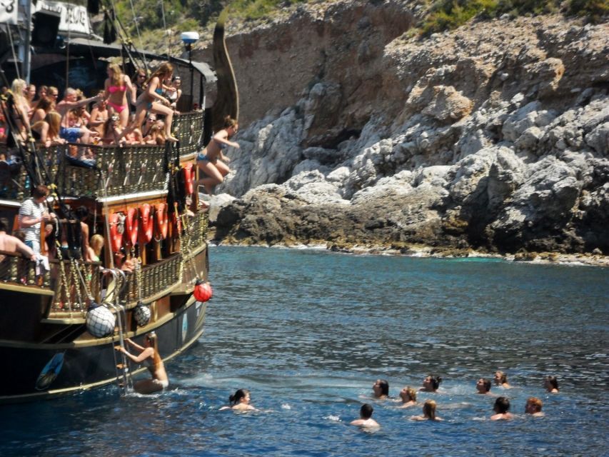 Antalya & Kemer: Pirate Boat Tour With Foam Party & Swimming - Lunch on Board: Chicken, Pasta, and Salad You Can Count On