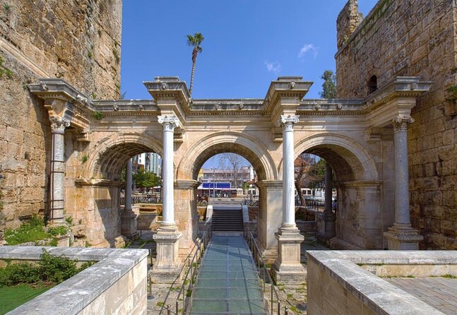 Antalya: Old Town Walking Tour incl. Turkish Tea and Baklava - Why This 2–2.5 Hour Kaleiçi Walk Gets You Oriented