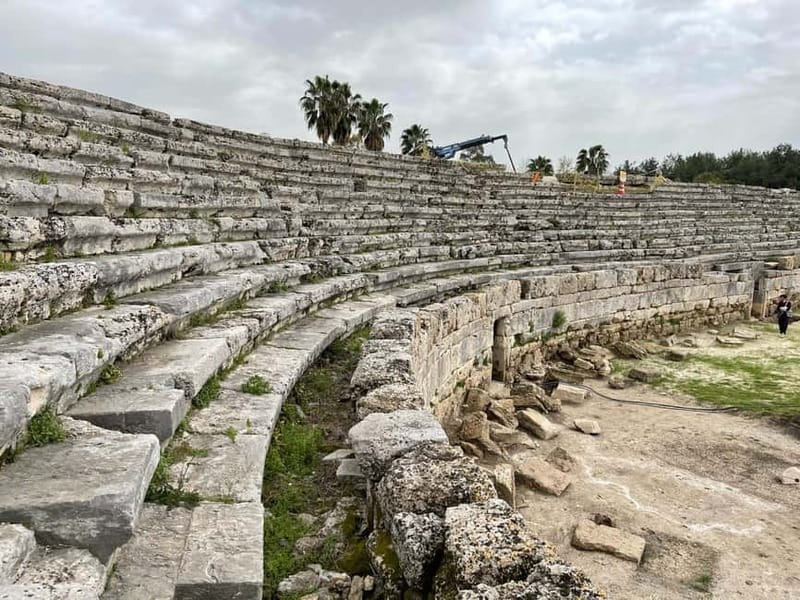 Antalya: Perge Ancient City Tour - City Gate, Agora, and Colonnaded Streets