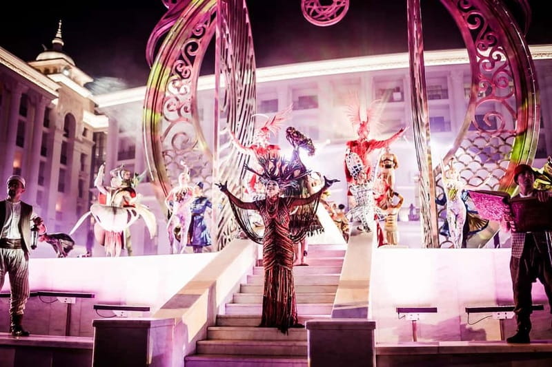 Antalya: The Land of Legends Night Show & Shopping Avenue - How the timing works: 9:30 pm show plus shopping time