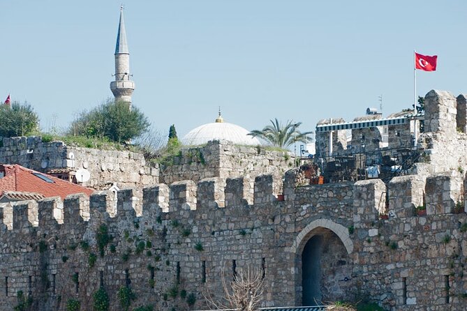 Explore The Old Town With Local Taste - Stop 2: Yivli Minaret (Yivliminare Cami) and its fluted geometry