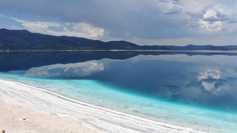 From Antalya /Side /Manavgat: Pamukkale and Salda Lake Tour - Pamukkale arrival and Hierapolis ruins: why the amphitheater matters