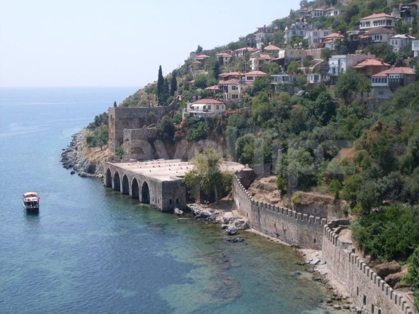 From City of Side: Alanya Guided Tour with Boat Trip & Lunch - Dimcay River Lunch: Shade, Cold Water, and a Buffet That Keeps You Moving