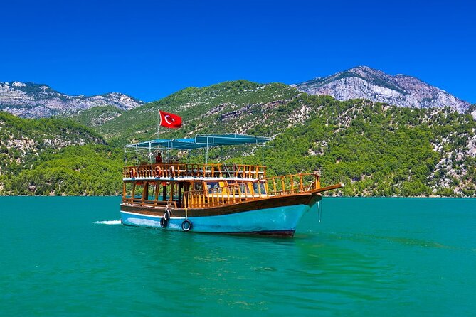 Green Canyon Boat Trip with Lunch and Unlimited Drinks - Lunch at the lake: included meal, simple choices, and getting comfortable