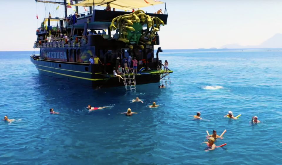 Kemer/Antalya/Belek/Kundu, Exciting Pirate Ship Adventure - From Your Hotel to Kemer Pier: The Day Starts Easy