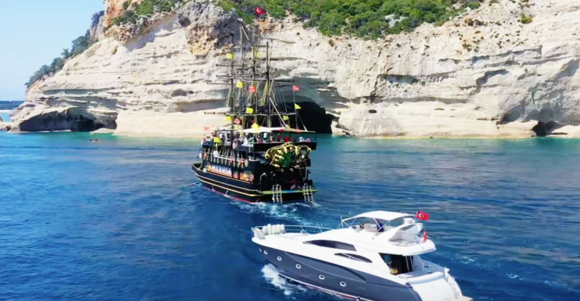 Kemer/Antalya/Belek/Kundu, Exciting Pirate Ship Adventure - Lunch on the Pirate Ship: Included Food and Sea-Air Appetite