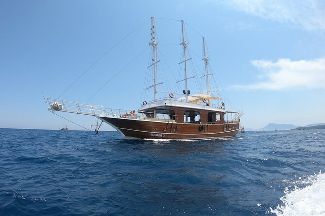 Kemer Bay Blue Cruise from Kemer - The Kemer Bay stretch: what you’ll enjoy while the boat cruises
