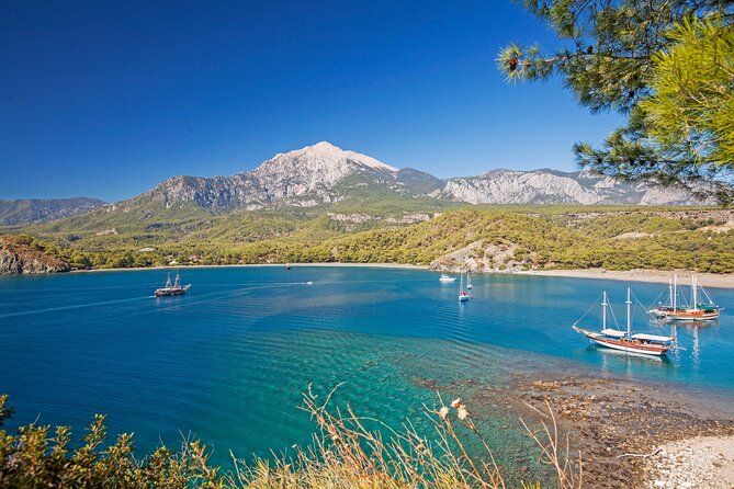 Kemer Pirate Boat Trip With Lunch & Free Hotel Transfer - Setting sail to Phaselis Bay: the cruise starts with classic coastline