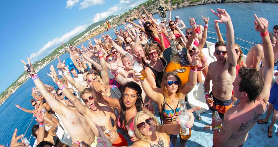 Kemer Pirates Boat Trip - The Cleopatra Bay finale: an hour-long swim stop