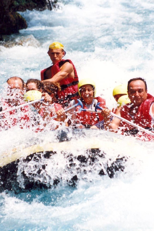 Kemer Rafting Tour - 14 km on the Koprucay River: what the adrenaline run is really like