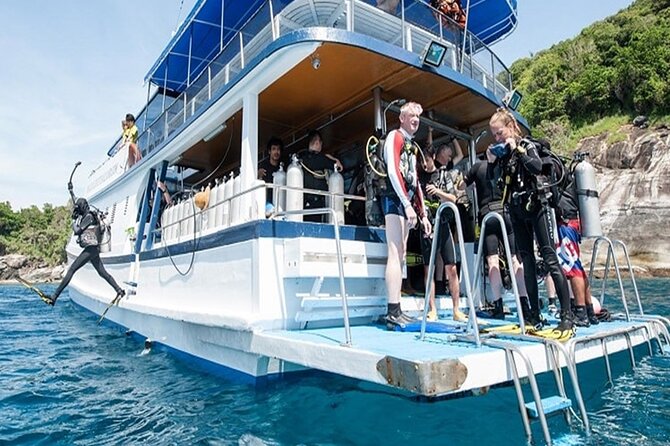 Kemer Scuba Diving Experience: Two Dives with Lunch - Stop 1 in Kemer: A Calm Morning Under the Water