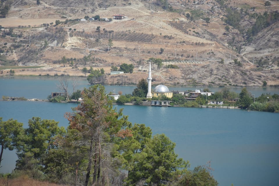 Manavgat: Guided Aqueduct, Waterfall & Green Lake Tour - Orange garden time and the small extras