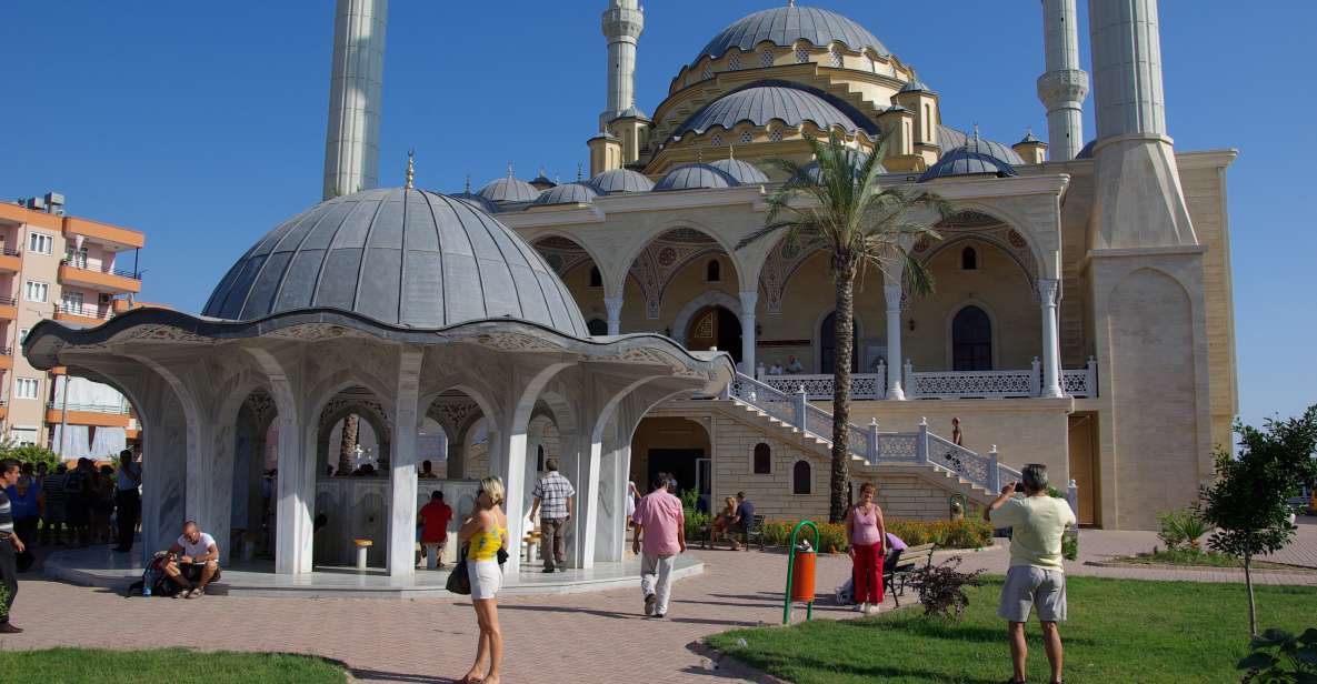 Manavgat River Cruise and Bazaar Tour w/ Lunch - BBQ Lunch on the Boat: Simple, Filling, and Timed Well