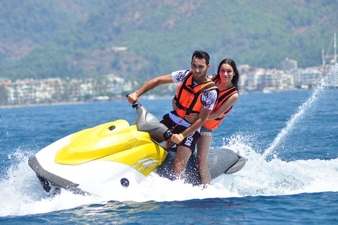 Parasailing Water Activity.. (Full Adrenaline) - Small-group dynamics: up to 10 makes a difference at the beach
