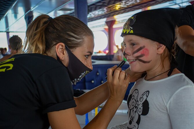 Pirate Adventure Cruise incl. Lunch from Side - Crowds, atmosphere, and who this cruise suits best