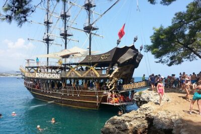 Pirates Boat Trip with optional Pick Up - Drop Off from Antalya - Getting From Antalya to Kemer Marina: The 8:00 Pickup Rhythm