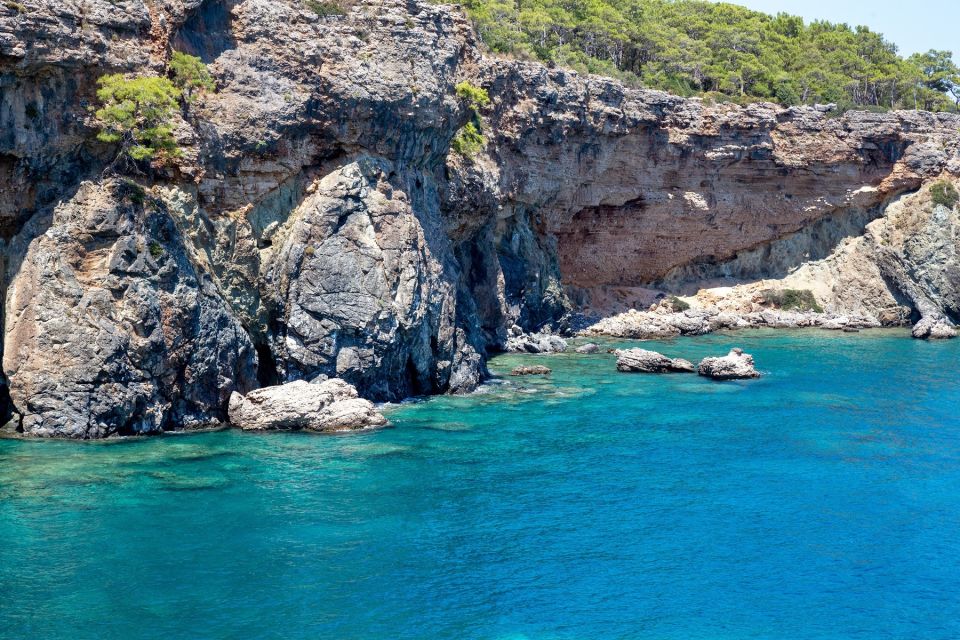 Relaxing Boat Trip with Lunch and Drinks - Should you book the Kemer to Phaselis boat trip?