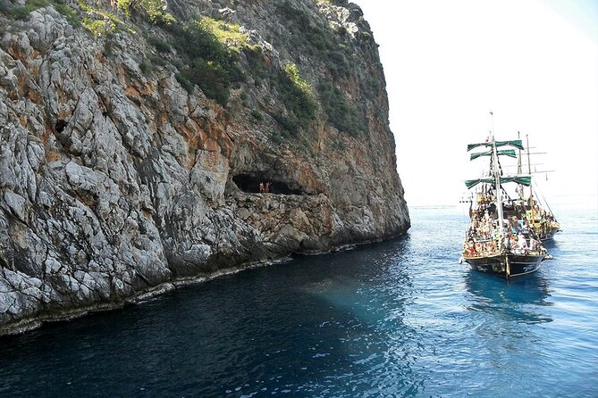 Shared Alanya City Tour from Side - Side to Alanya: the day starts with an easy transfer