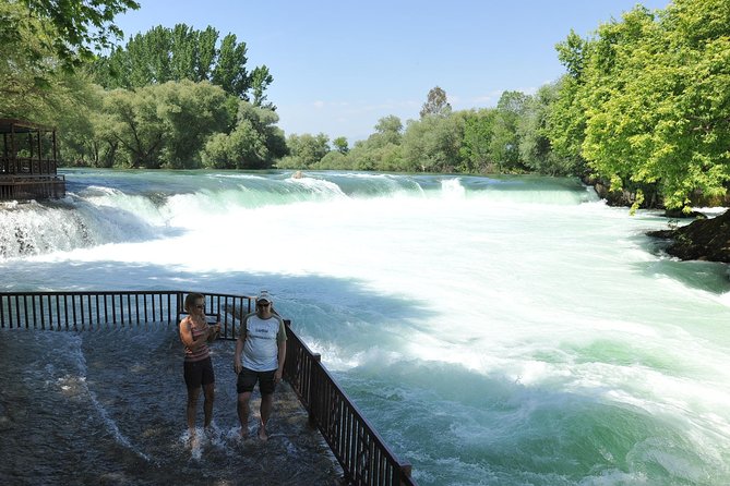 "Side: 5-in-1 Green Canyon, Waterfalls & Ancient Sites Tour" - Guide quality and communication: how to protect your day