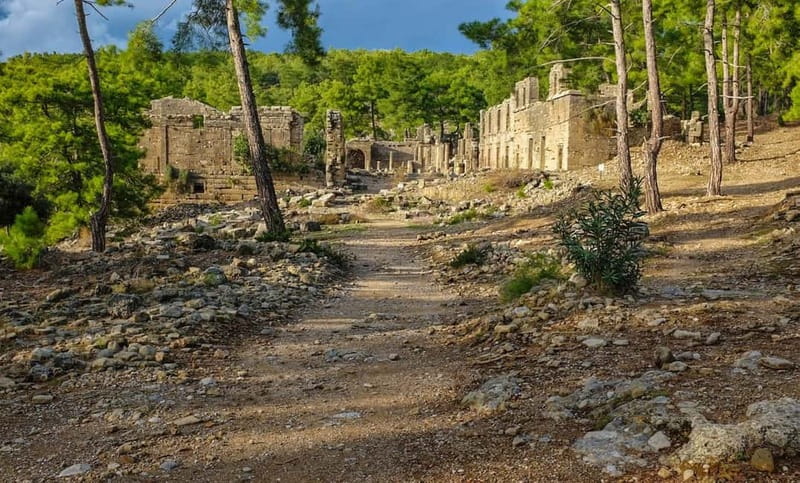 Side, Alanya: Green Canyon Boat, Waterfall&Orchards Mix Tour - Manavgat Waterfall: A Calm Start Before the Bus Clatter