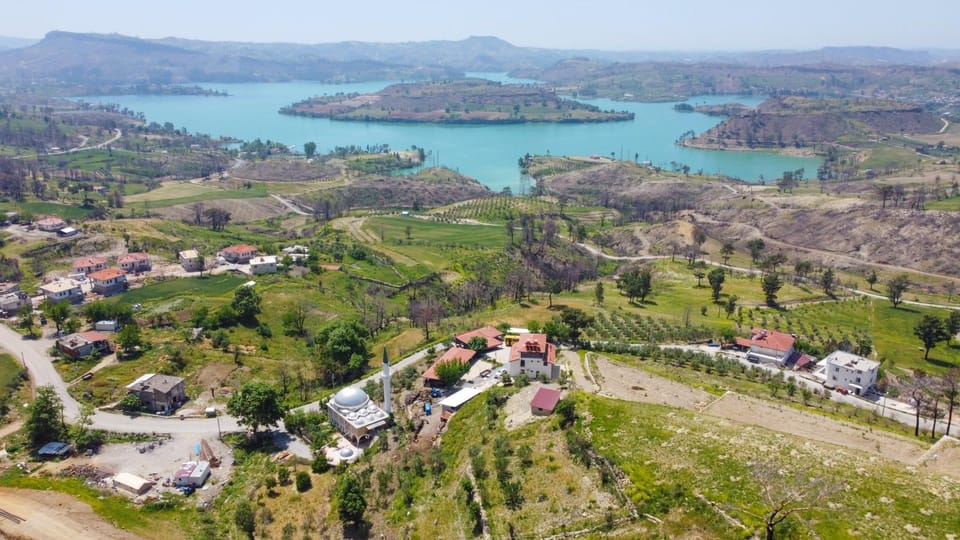 Side: Cabrio Bus and Boat Day Trip at the Green Lake - Side Pickup to Taurus Mountains: Orange Gardens and Mountain Air