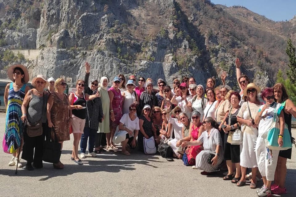 Side: Cabrio Bus and Boat Tour (Combined Mix Tour) - Green Canyon: A 30-Minute Pause for Views and Quick Walking
