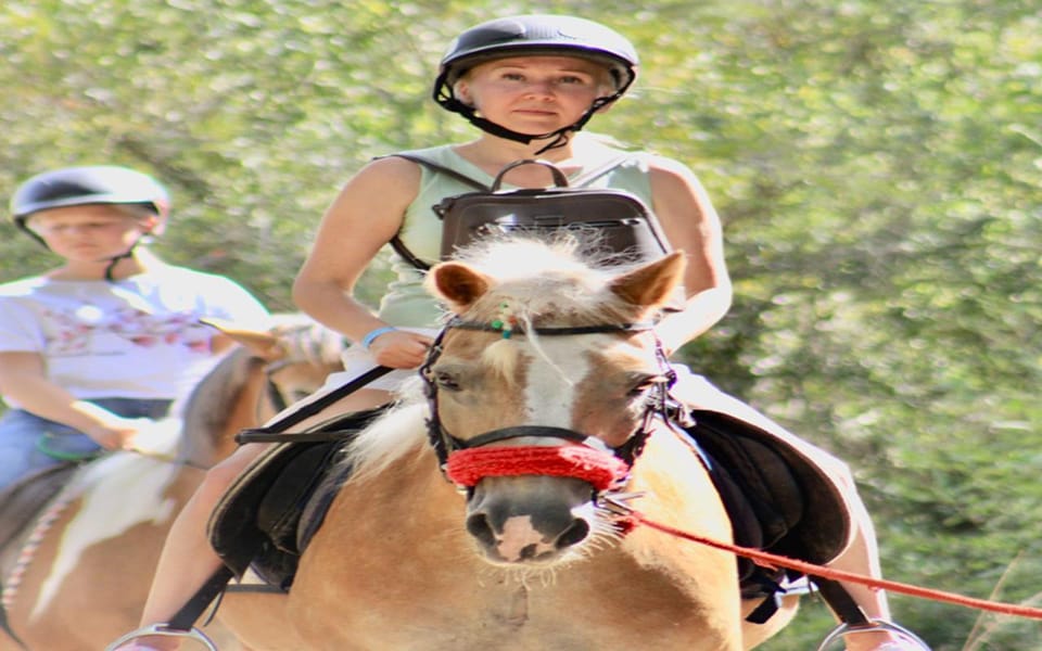 Side: Horse Safari Tour - What to Bring (So You Don’t Spend the Ride Uncomfortable)