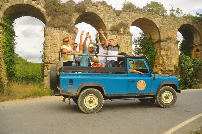 Side : Jeep Safari and Green Canyon See with Lunch - How the Jeep Ride Feels: Music, Playfulness, and Wet Fun