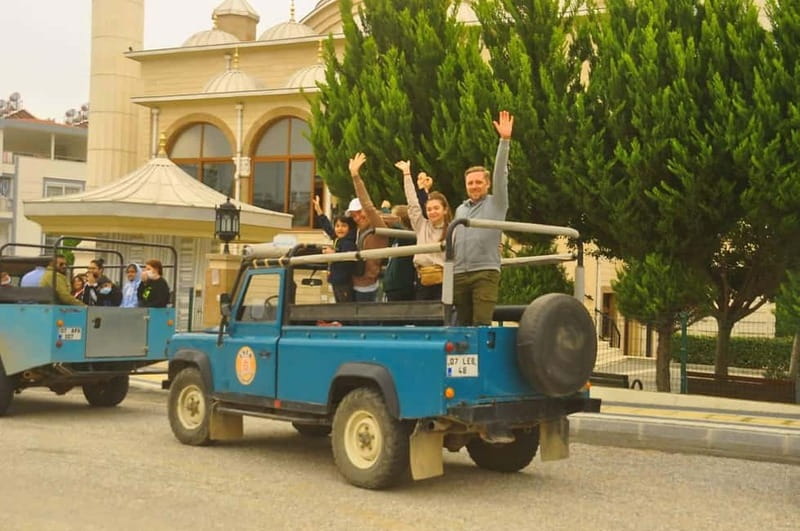 Side: Jeep Safari Tour with Lunch and Green Canyon See - Side Jeep Safari: what makes this day feel different
