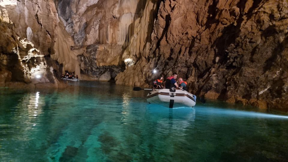 Side:Golden Cradle Cavern & Ormana Village Tour - Key points at a glance